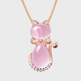 Collana con adorabile gatto in pietra rosa e zirconio
